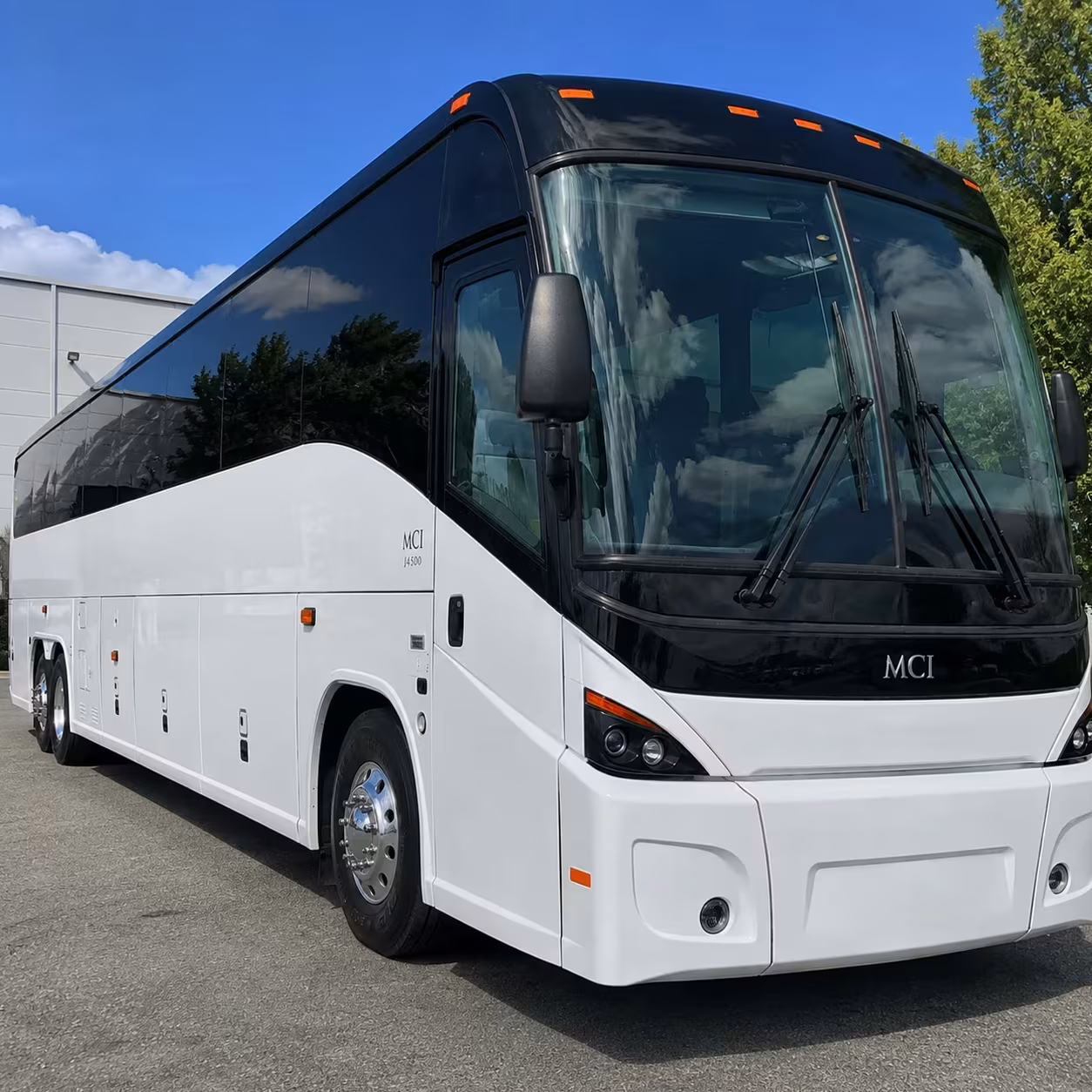 corporate office employee shuttle buses in north las vegas